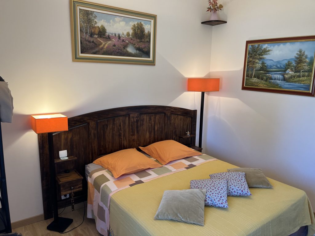 Chambre-hote-evasion-deux-personnes-aupres-de-ma-blonde
