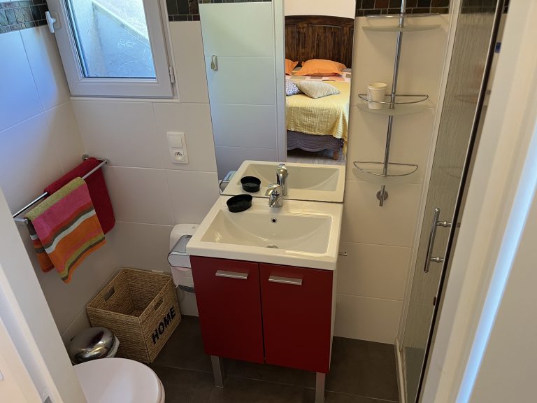 Chambre-hote-evasion-salle-eau-wc-privatifs